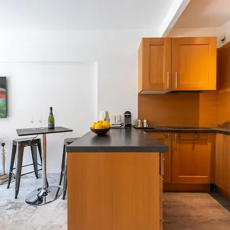 1-br With Terrace Near La Croisette * Cannes