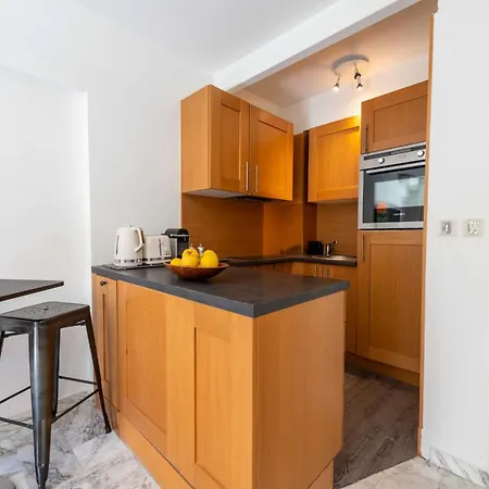 1-br With Terrace Near La Croisette Apartment *