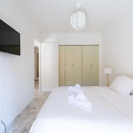 Apartment 1-br With Terrace Near La Croisette