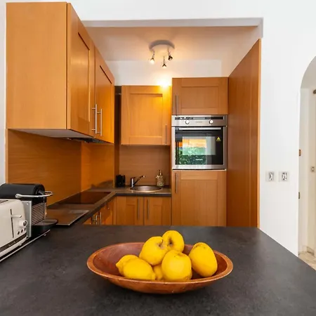 1-br With Terrace Near La Croisette
